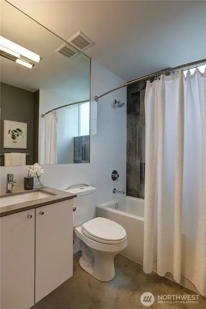 3931 California Avenue SW Seattle WA 94116