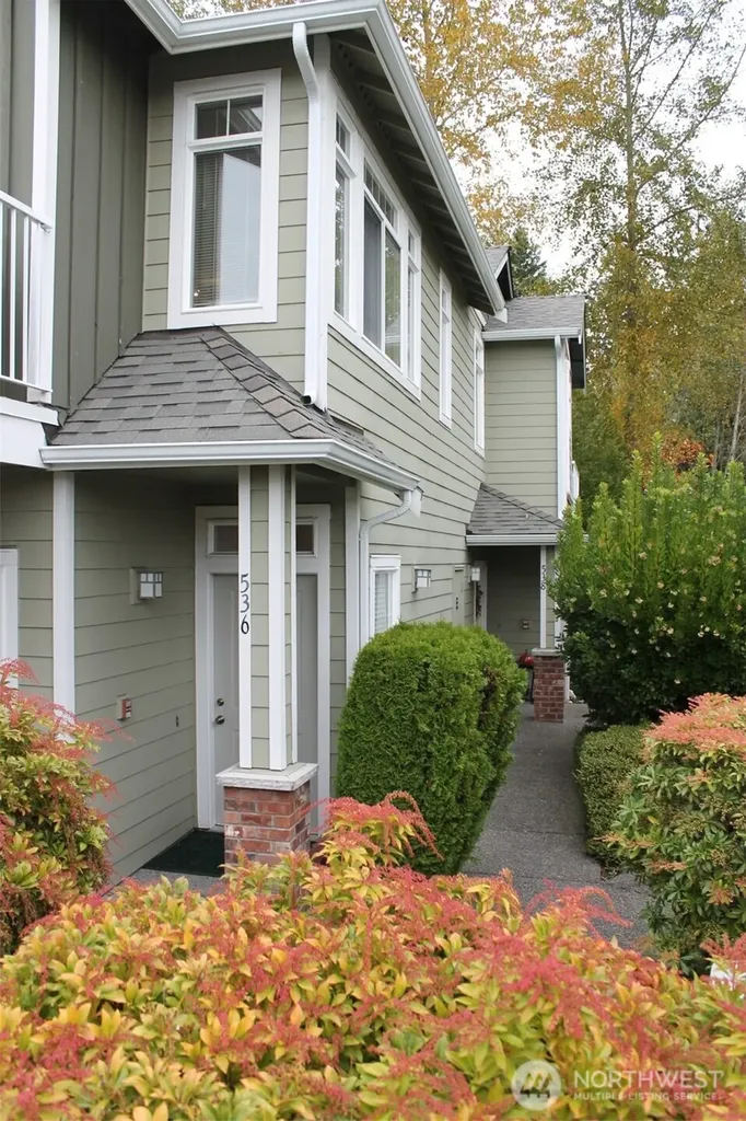 538 241st Lane SE Sammamish WA 98074