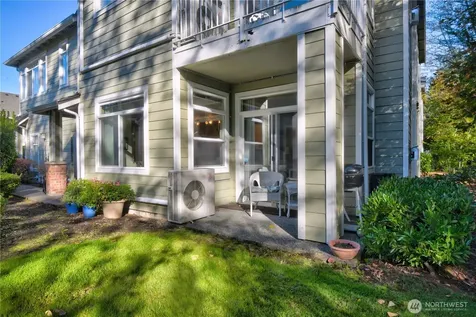 538 241st Lane SE Sammamish WA 98074