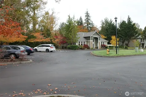 538 241st Lane SE Sammamish WA 98074