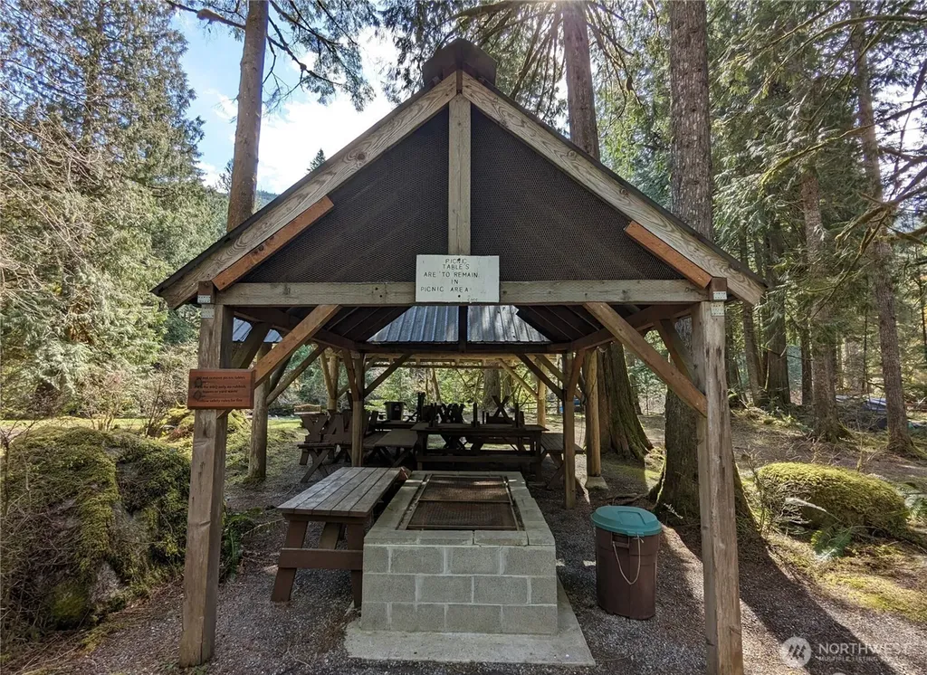 66 Skagit Way Marblemount WA 98267