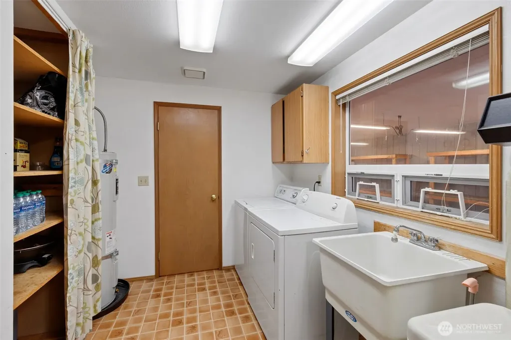 31 Bon Jon View Way Sequim WA 98382