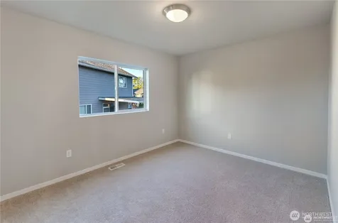 18204 37th Avenue Ct E Tacoma WA 98446