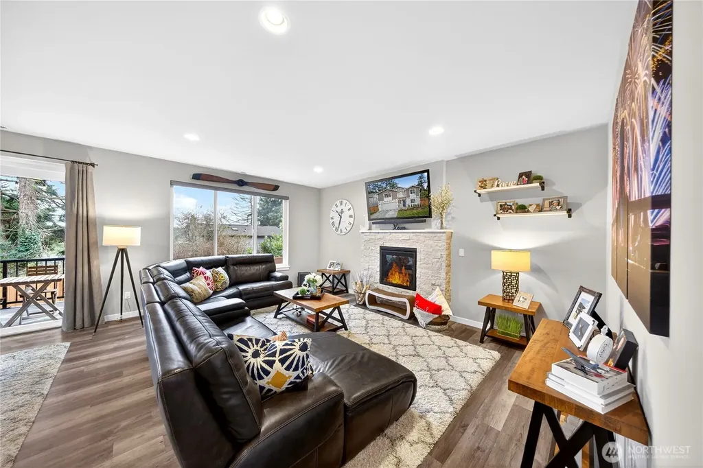2210 SW Putnam Drive Oak Harbor WA 98277