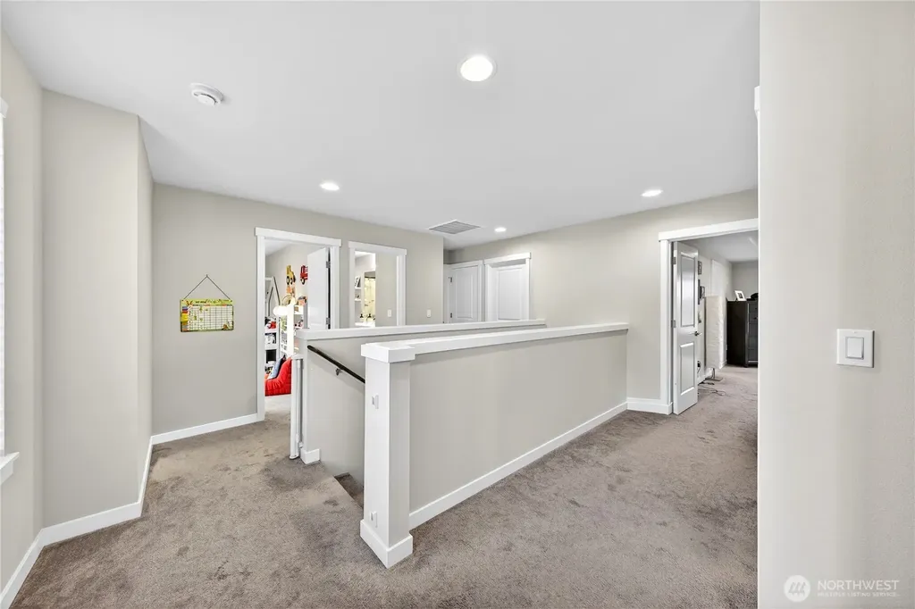 2210 SW Putnam Drive Oak Harbor WA 98277