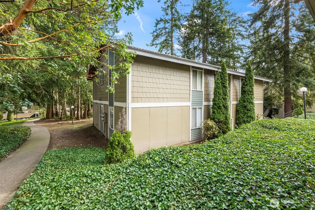 34120 1st Place S Federal Way WA 98003