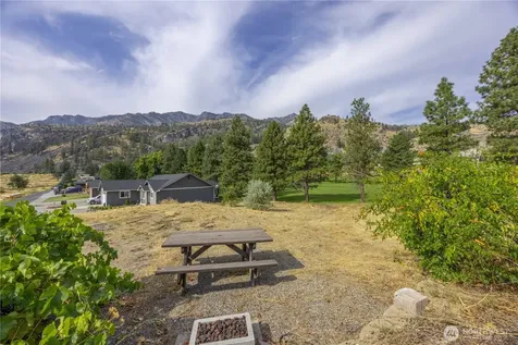 103 Golf Course Drive Pateros WA 98846