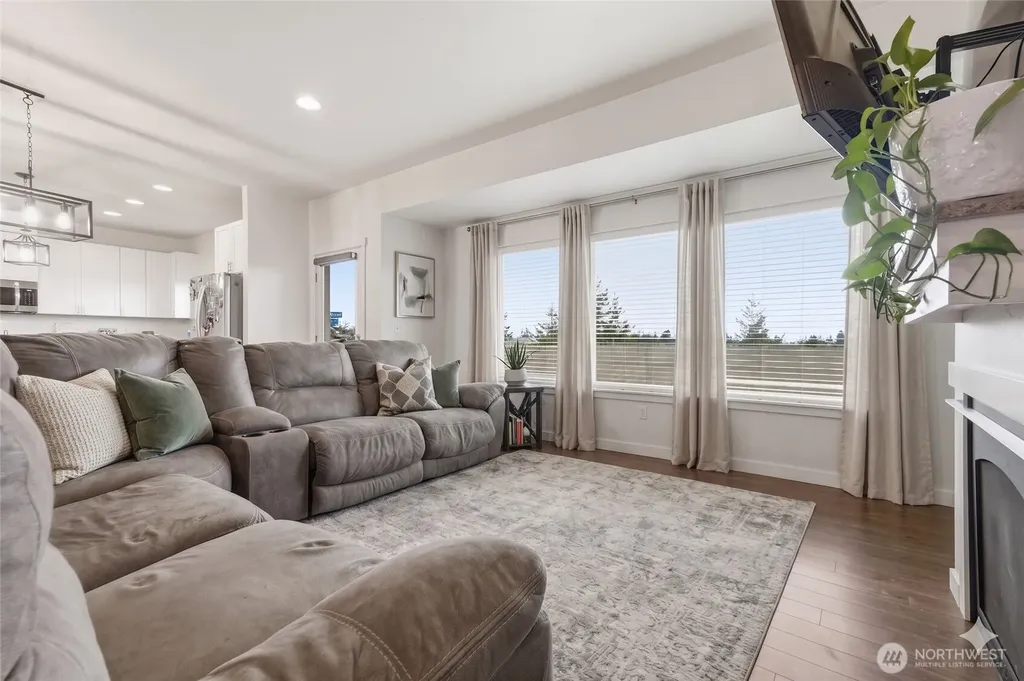 31 Marlo Loop Sequim WA 98382