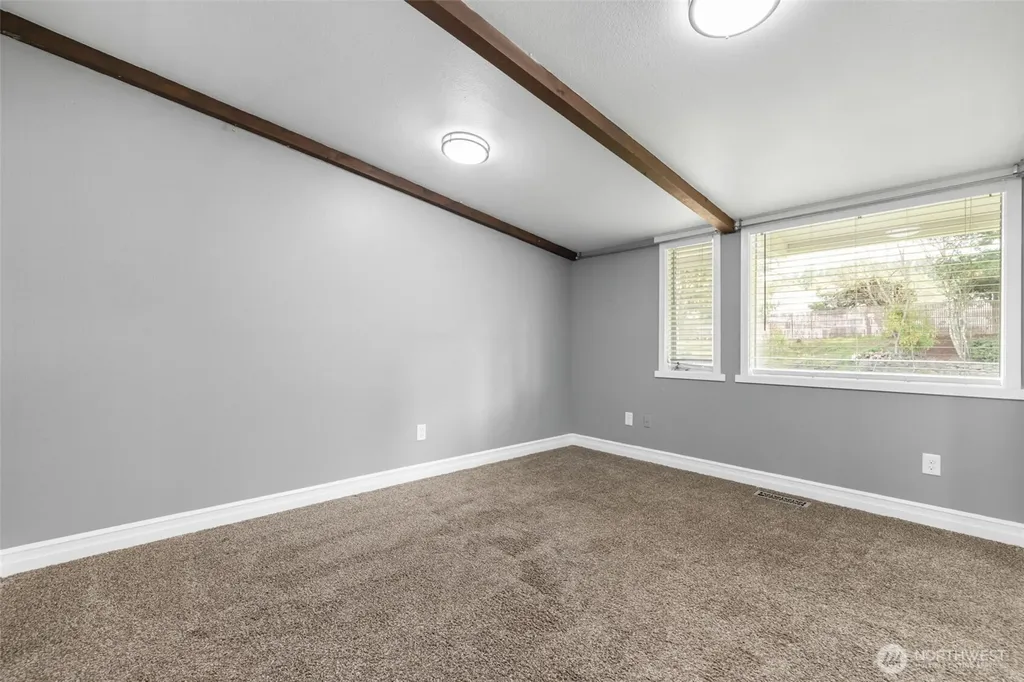 11782 Schold Road NW Silverdale WA 98383