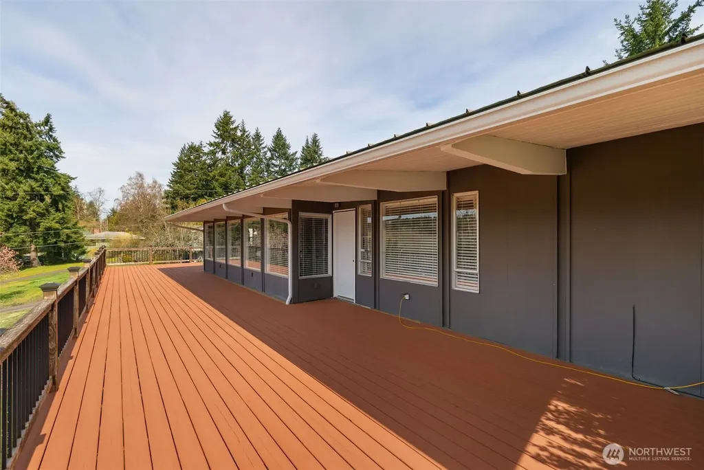 11782 Schold Road NW Silverdale WA 98383