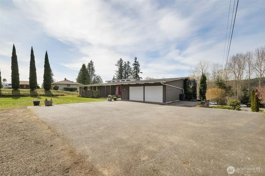 11782 Schold Road NW Silverdale WA 98383