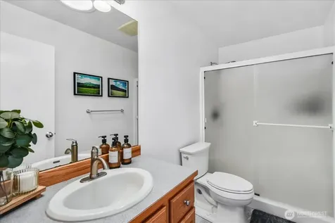 266 Camas Avenue SE Renton WA 98056
