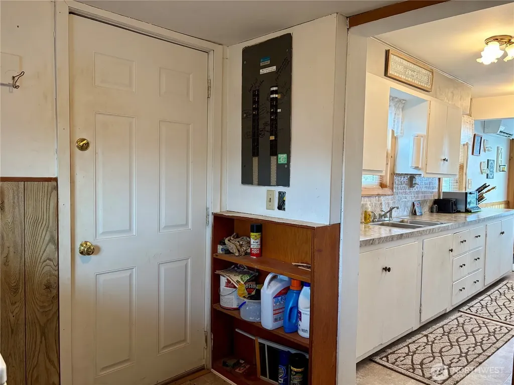 10388 Largent Street NE Coulee City WA 99115