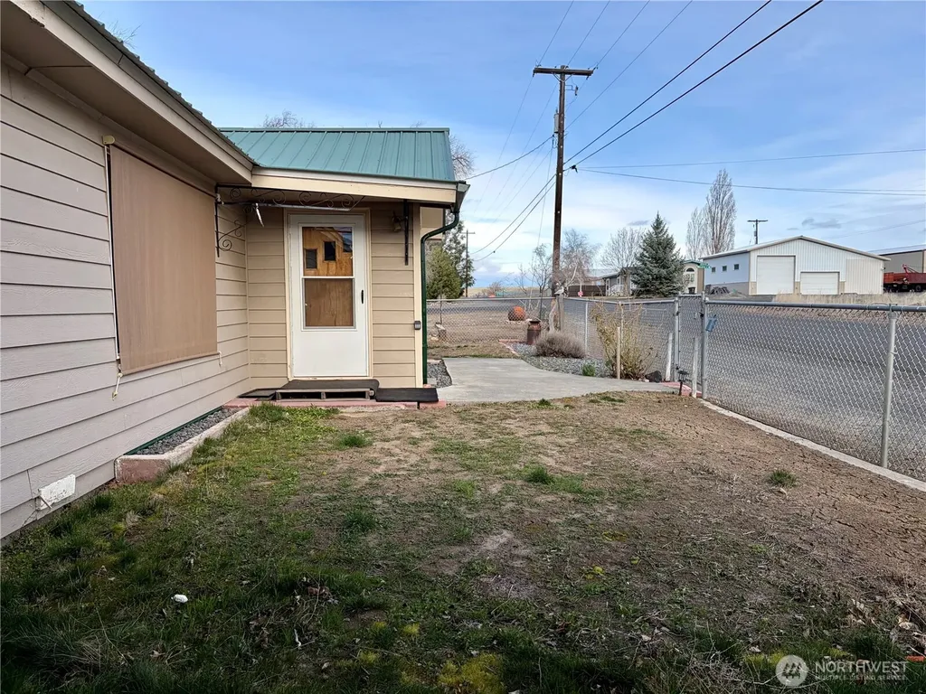 10388 Largent Street NE Coulee City WA 99115