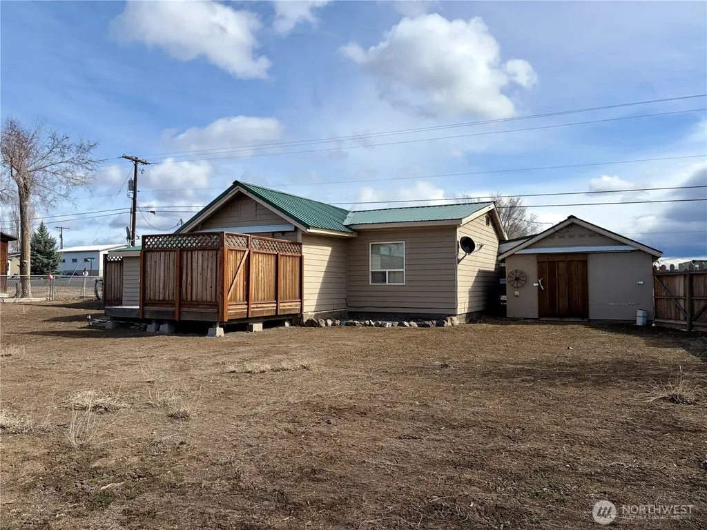 10388 Largent Street NE Coulee City WA 99115