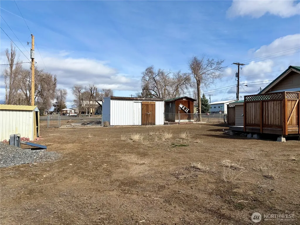 10388 Largent Street NE Coulee City WA 99115