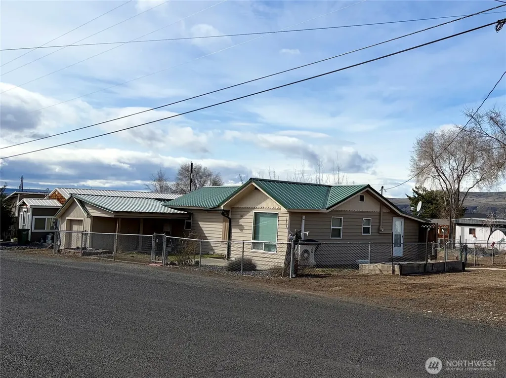 10388 Largent Street NE Coulee City WA 99115