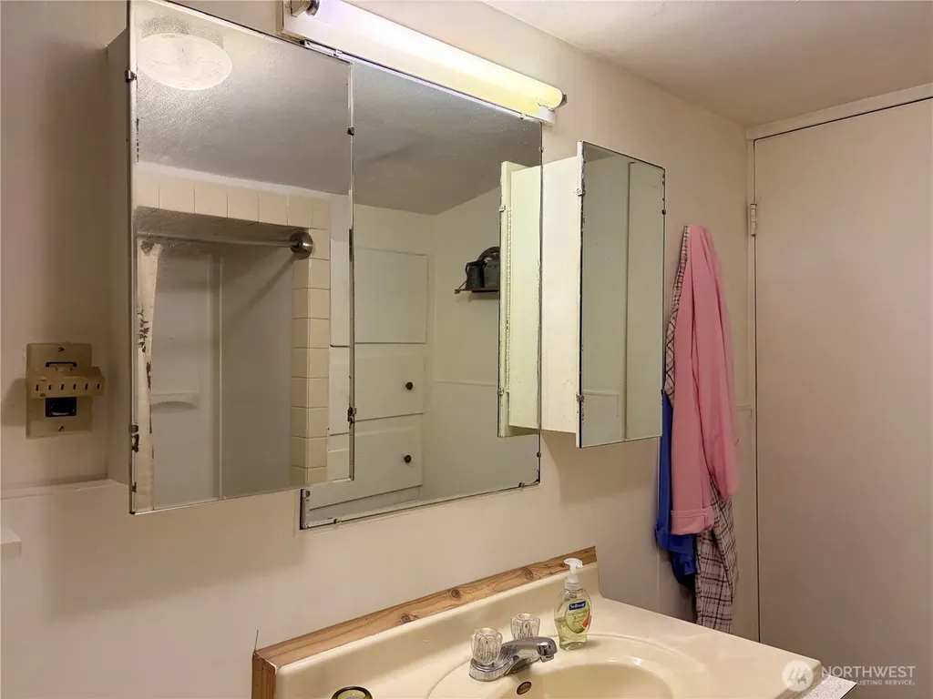 10388 Largent Street NE Coulee City WA 99115