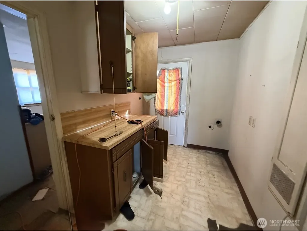 602 E 65th Street Tacoma WA 98404