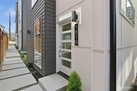 1816 24th Avenue S Seattle WA 98144
