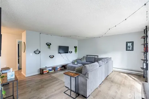 1003 S 308th Federal Way WA 98003