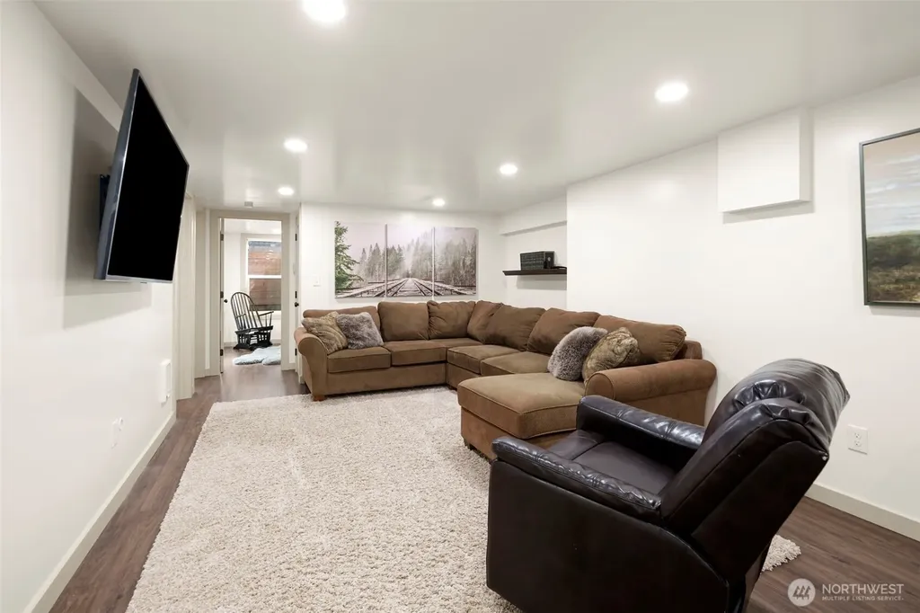 969 B Street Washougal WA 98671