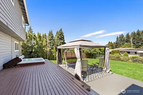 2802 NE 23rd Place Renton WA 98056