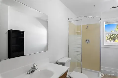 2802 NE 23rd Place Renton WA 98056