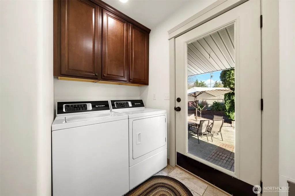969 B Street Washougal WA 98671