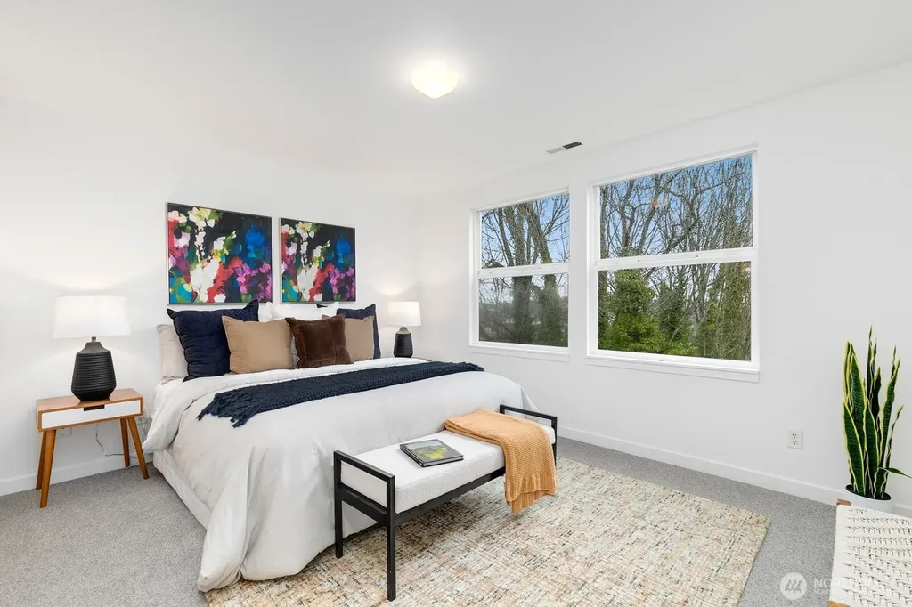 6726 35th Place S Seattle WA 98118