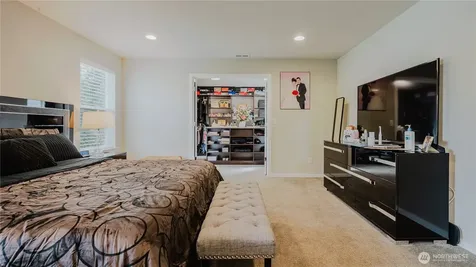 24028 SE 258th Way Maple Valley WA 98038