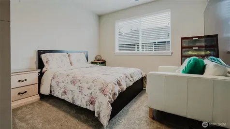 24028 SE 258th Way Maple Valley WA 98038