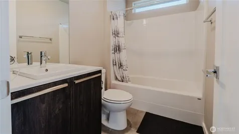 24028 SE 258th Way Maple Valley WA 98038