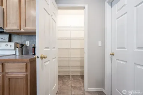 6834 20th St E Fife WA 98424