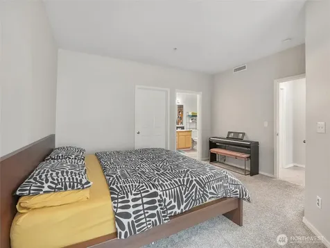 6834 20th St E Fife WA 98424