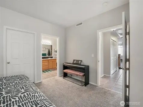 6834 20th St E Fife WA 98424
