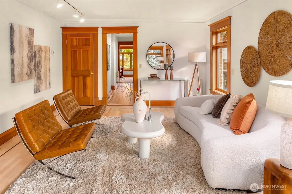 2117 N 36th Street Seattle WA 98103