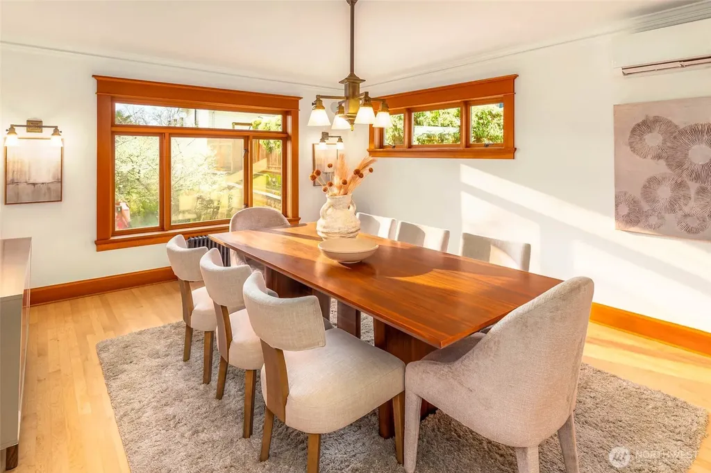 2117 N 36th Street Seattle WA 98103