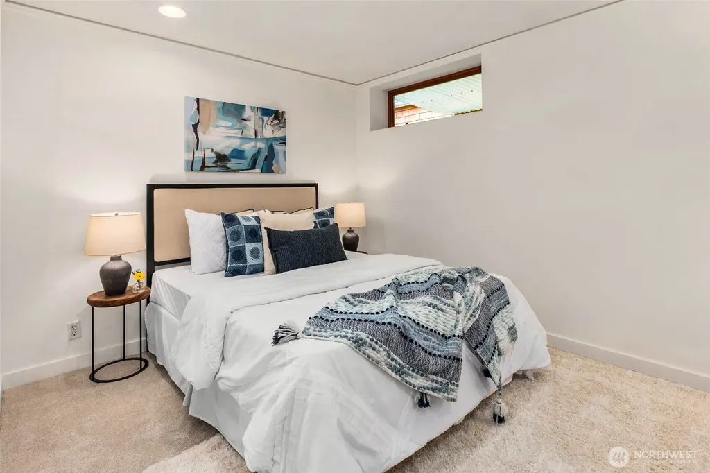 2117 N 36th Street Seattle WA 98103