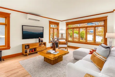 2117 N 36th Street Seattle WA 98103