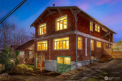 2117 N 36th Street Seattle WA 98103