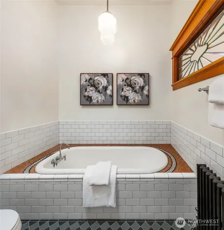 2117 N 36th Street Seattle WA 98103