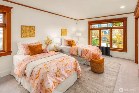 2117 N 36th Street Seattle WA 98103