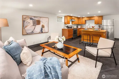 2117 N 36th Street Seattle WA 98103