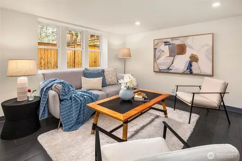 2117 N 36th Street Seattle WA 98103