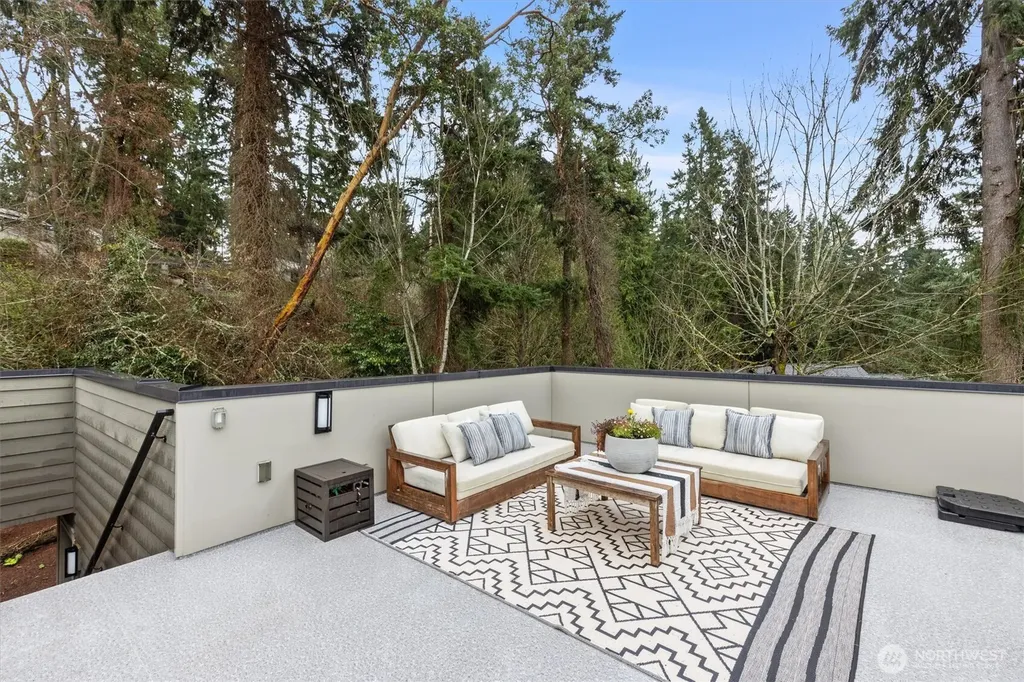 7223 NE 118th Court Kirkland WA 98034