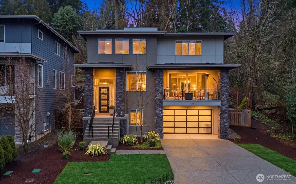 7223 NE 118th Court Kirkland WA 98034