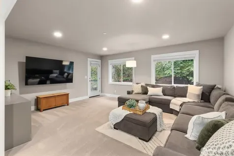 7223 NE 118th Court Kirkland WA 98034