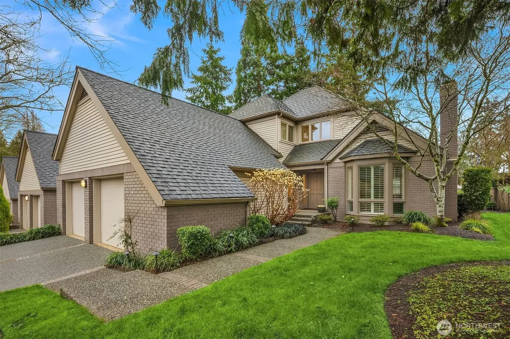 1716 Bellevue Way NE Bellevue WA 98004