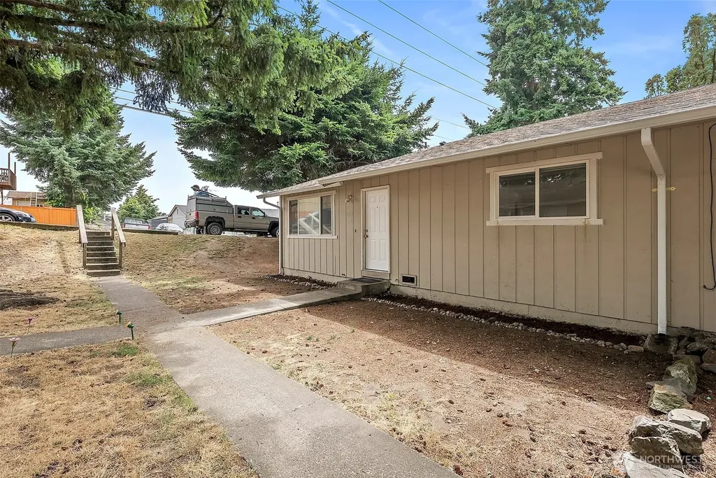 6610 S Madison Street Tacoma WA 98409